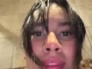 Aliii's Live Sex Cam Show
