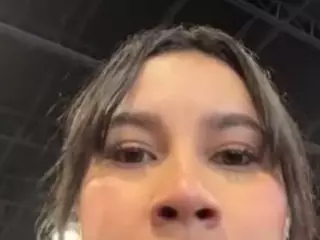 Aliii's Live Sex Cam Show