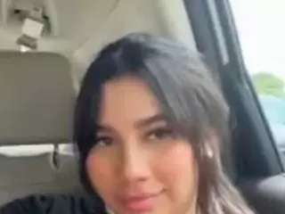 Aliii's Live Sex Cam Show