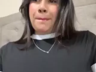 Aliii's Live Sex Cam Show