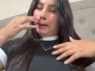 Aliii's Live Sex Cam Show