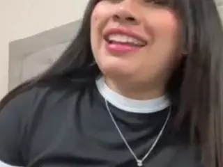 Aliii's Live Sex Cam Show