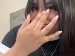 Aliii's Live Sex Cam Show