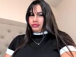 Aliii's Live Sex Cam Show