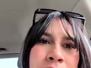 Aliii's Live Sex Cam Show