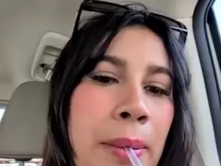 Aliii's Live Sex Cam Show