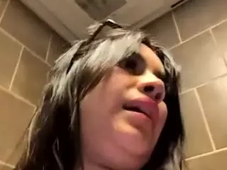 Aliii's Live Sex Cam Show