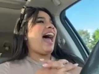 Aliii's Live Sex Cam Show