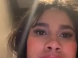 Aliii's Live Sex Cam Show