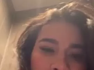 Aliii's Live Sex Cam Show