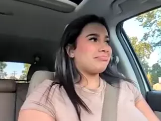Aliii's Live Sex Cam Show