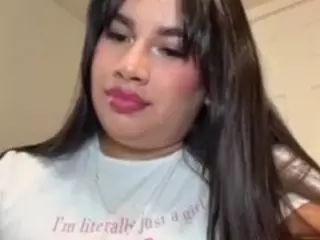 Aliii's Live Sex Cam Show