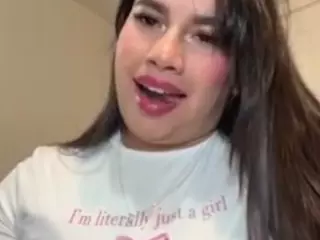 Aliii's Live Sex Cam Show