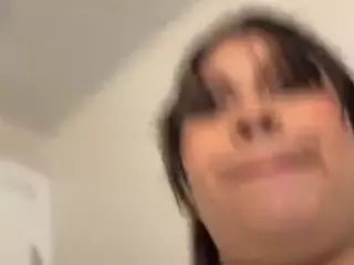 Aliii's Live Sex Cam Show