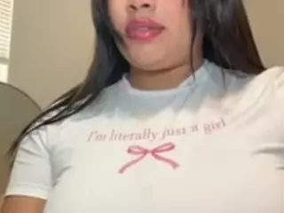Aliii's Live Sex Cam Show