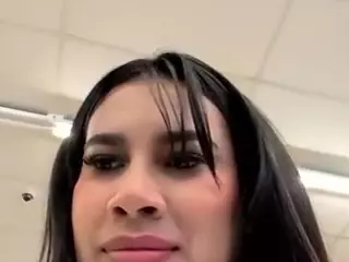 Aliii's Live Sex Cam Show