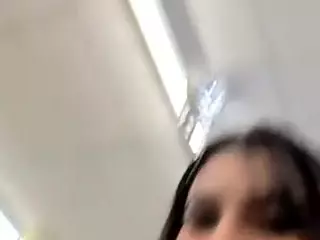 Aliii's Live Sex Cam Show