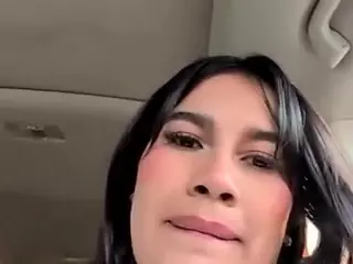 Aliii's Live Sex Cam Show
