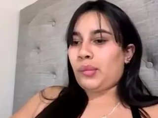 Aliii's Live Sex Cam Show