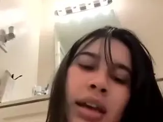 Aliii's Live Sex Cam Show