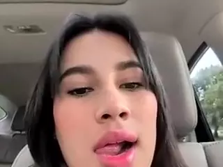 Aliii's Live Sex Cam Show