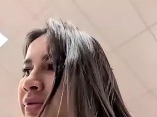 Aliii's Live Sex Cam Show
