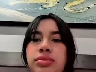 Aliii's Live Sex Cam Show