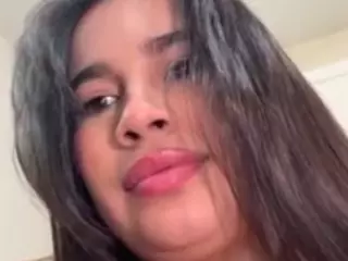 Aliii's Live Sex Cam Show
