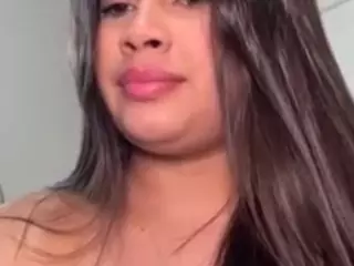 Aliii's Live Sex Cam Show