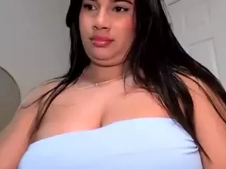 Aliii's Live Sex Cam Show