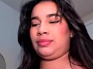 Aliii's Live Sex Cam Show