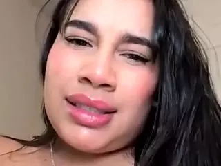 Aliii's Live Sex Cam Show