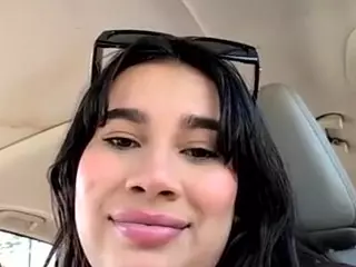 Aliii's Live Sex Cam Show