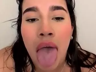 Aliii's Live Sex Cam Show
