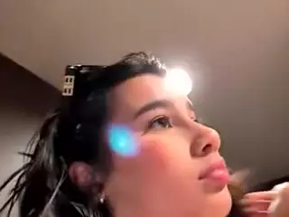 Aliii's Live Sex Cam Show