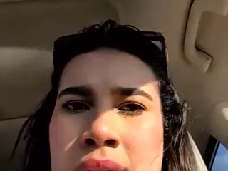 Aliii's Live Sex Cam Show