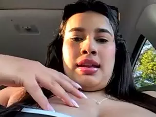 Aliii's Live Sex Cam Show