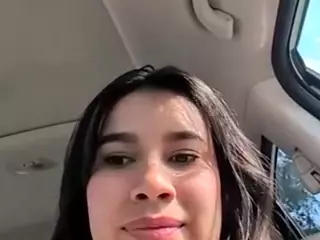 Aliii's Live Sex Cam Show