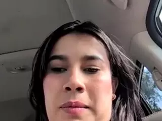 Aliii's Live Sex Cam Show