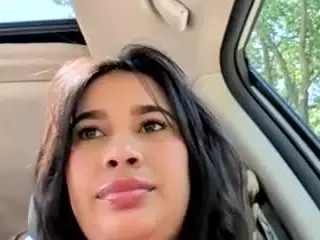 Aliii's Live Sex Cam Show