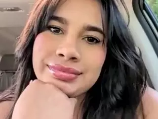 Aliii's Live Sex Cam Show