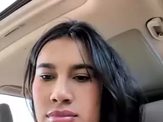 Aliii's Live Sex Cam Show
