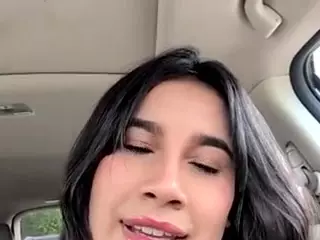 Aliii's Live Sex Cam Show
