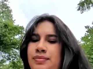 Aliii's Live Sex Cam Show