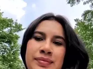 Aliii's Live Sex Cam Show