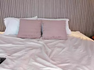 CloeHarp's Live Sex Cam Show
