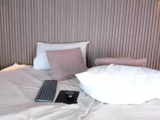 CloeHarp's Live Sex Cam Show