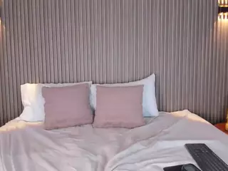 CloeHarp's Live Sex Cam Show