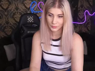 cassandragood's Live Sex Cam Show