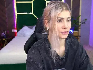 cassandragood's Live Sex Cam Show